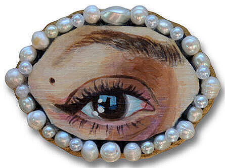 Lover's Eye | 2023 [Wood plaque, acrylic, pearls]
